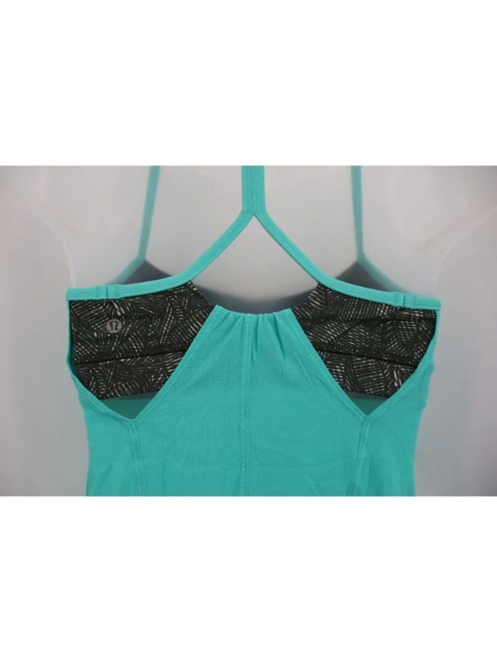 Lululemon Tank Top Womens 2 Green Roll Out Tank Bali Breeze Jazzy White Gator